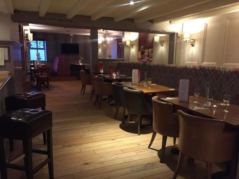 Готель The Warwick Arms Chew Magna Екстер'єр фото